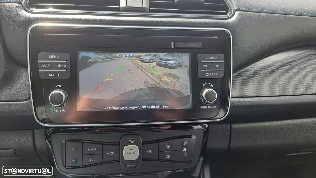 Nissan Leaf N-Connecta - 35