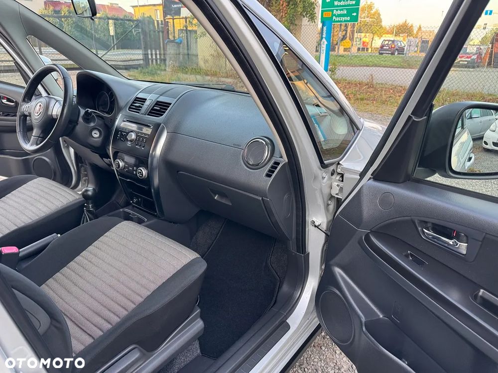 Fiat Sedici 1.6 16V 4x4 Emotion - 27
