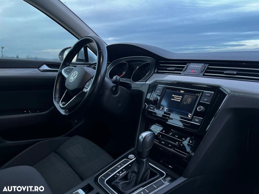 Volkswagen Passat - 19