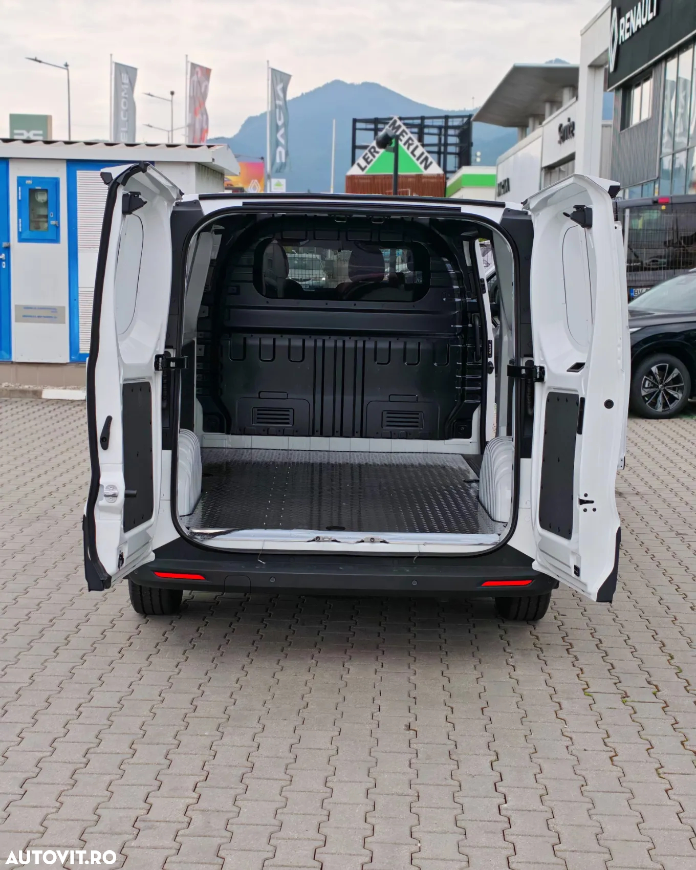 Maxus Deliver 7 Van - 6