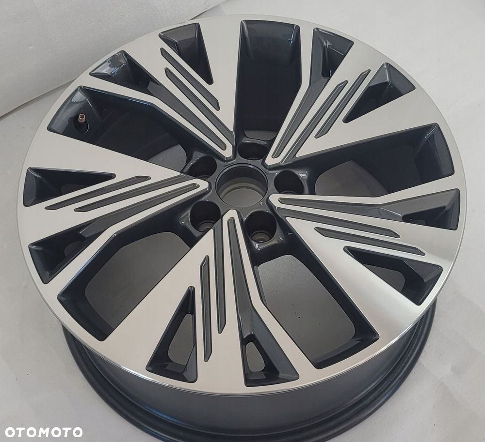 FELGA AUDI Q4 E-TRON 8x19 19 ET45 5x112 89A601025C - 8