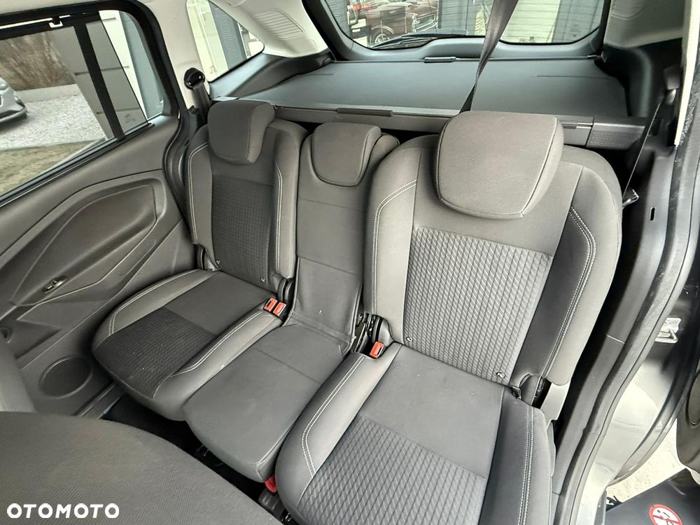 Ford Grand C-MAX - 14