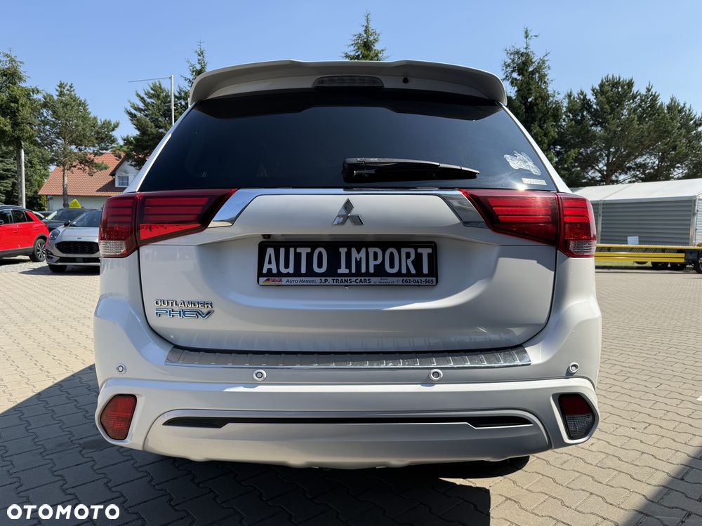 Mitsubishi Outlander 2.4 4WD Top - 6