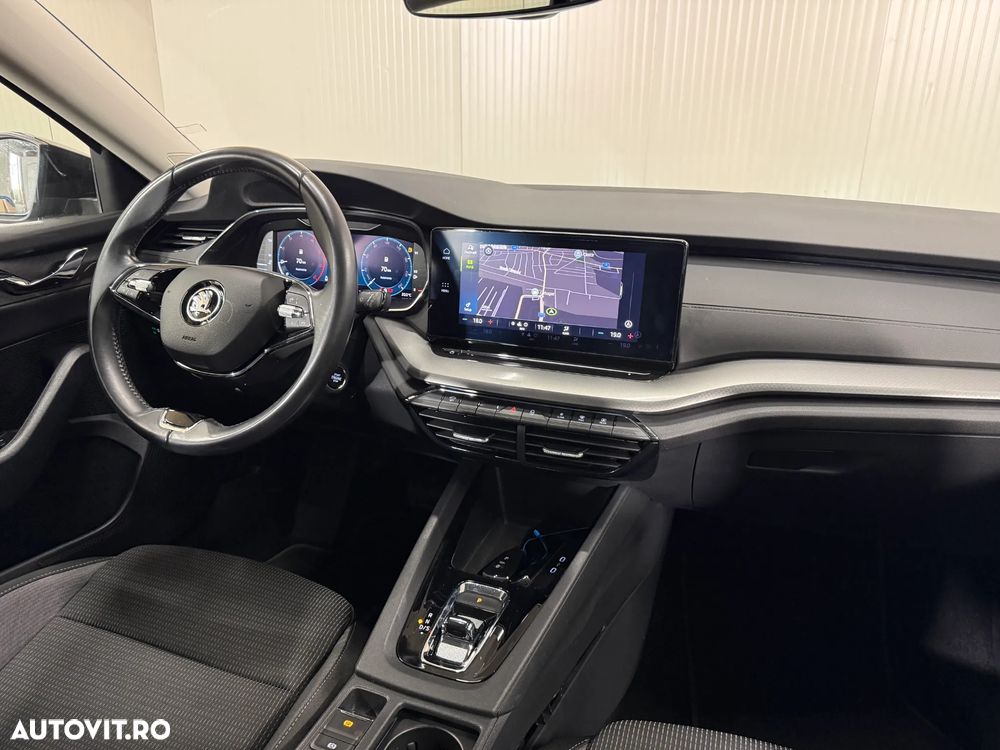 Skoda Octavia Combi 2.0 TDI DSG Ambition - 8