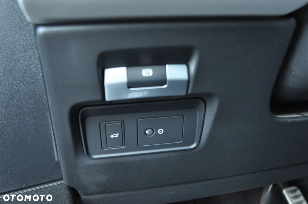 Land Rover Range Rover Evoque P200 R-Dynamic SE - 37