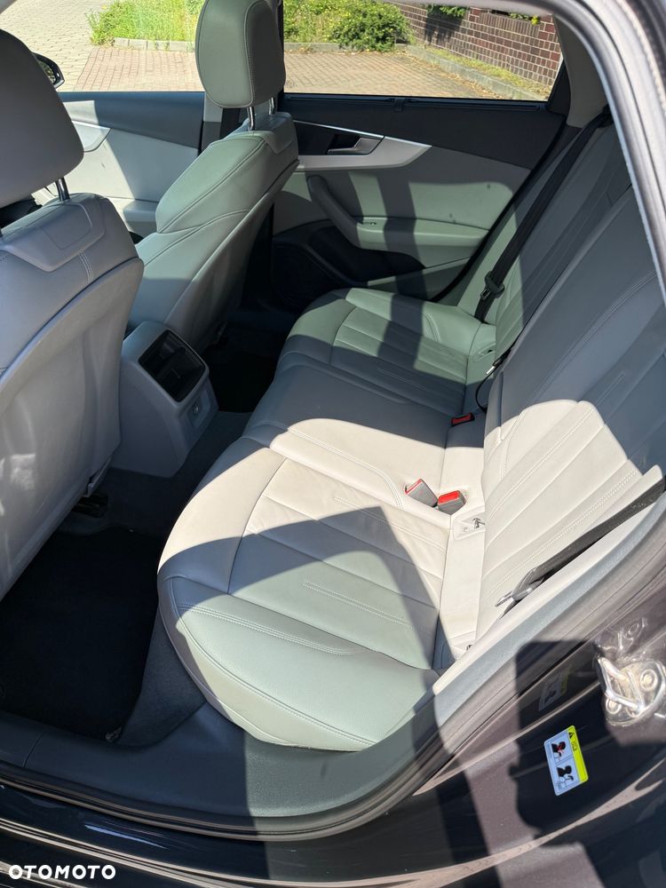 Audi A4 Allroad - 33