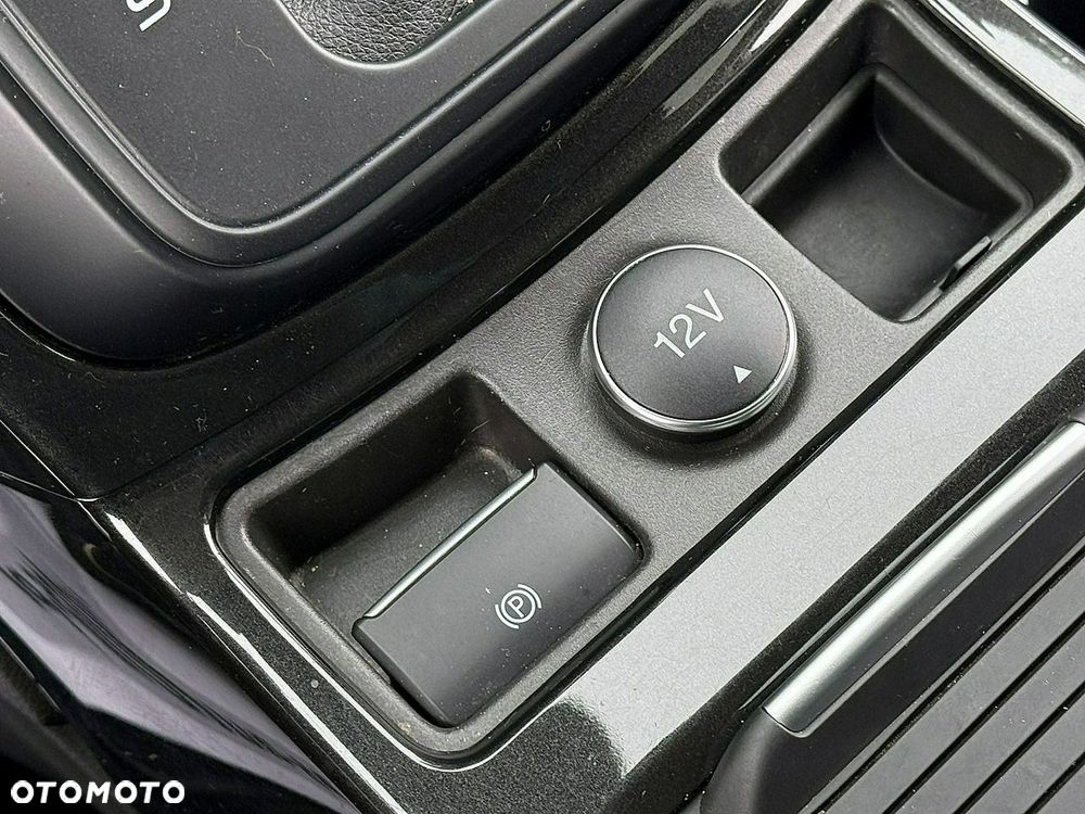 Ford Kuga - 16