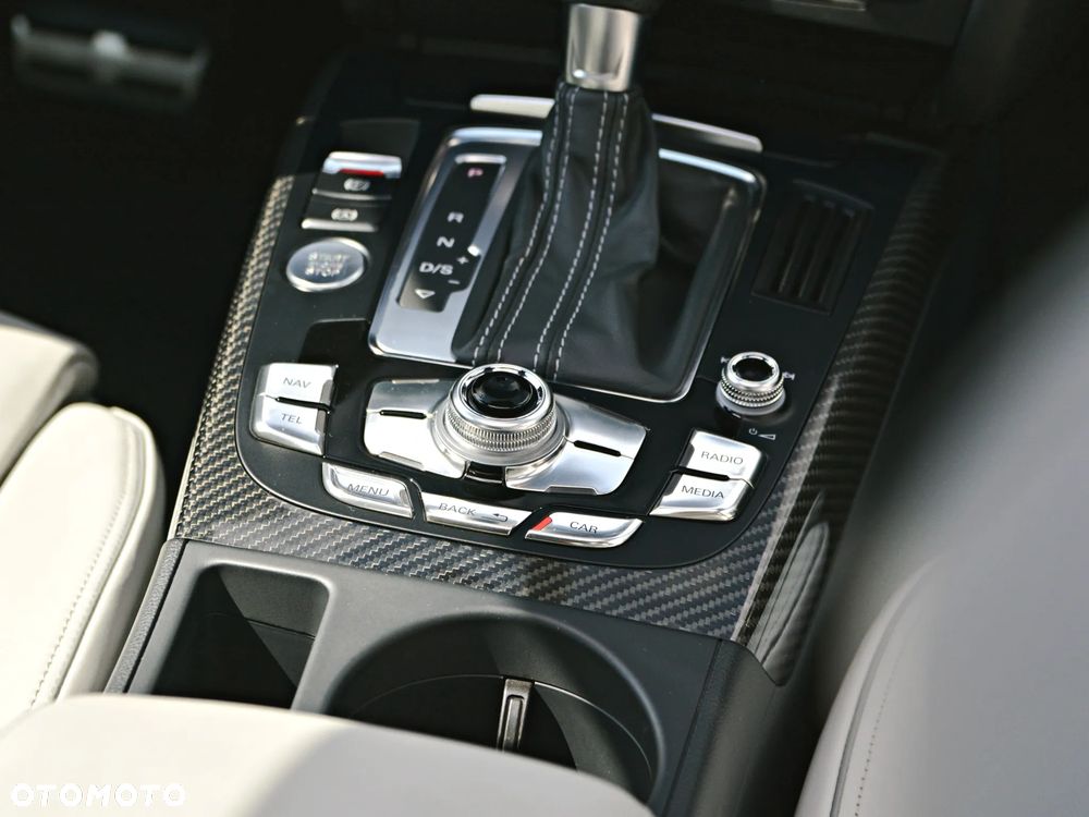 Audi RS4 Avant Avant S tronic - 18