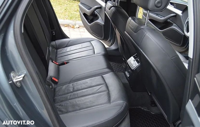 Audi A4 2.0 TDI quattro Stronic - 13