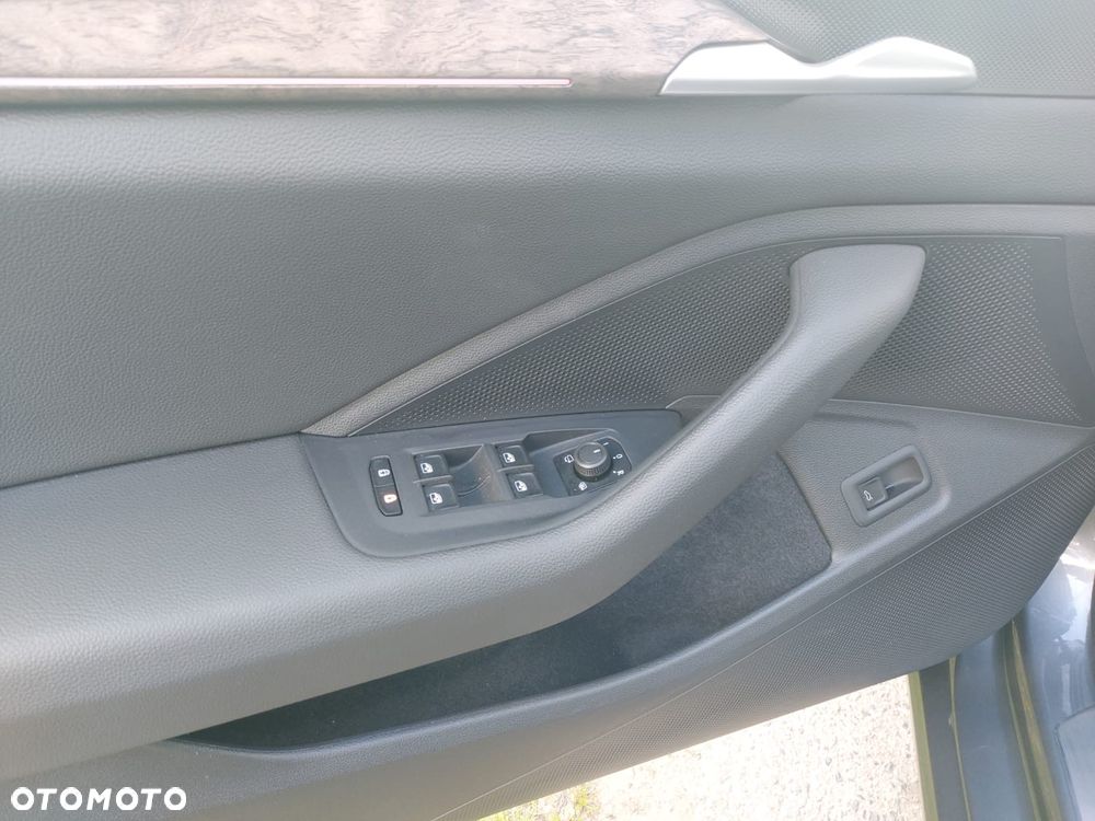 Skoda Superb 2.0 TDI 4x4 DSG L&K - 20