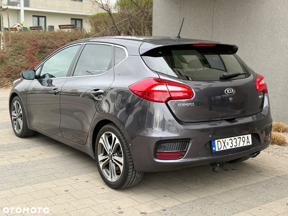 Kia Ceed - 6