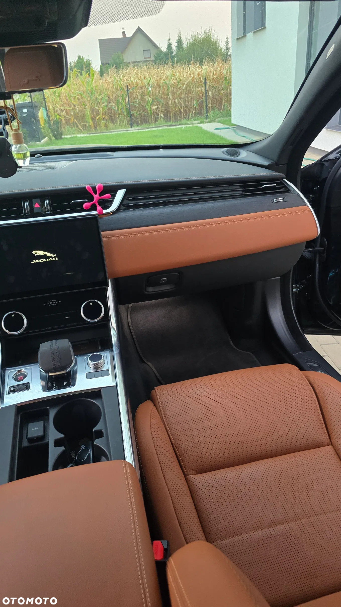 Jaguar XF 2.0 P250 R-Dynamic Black - 21