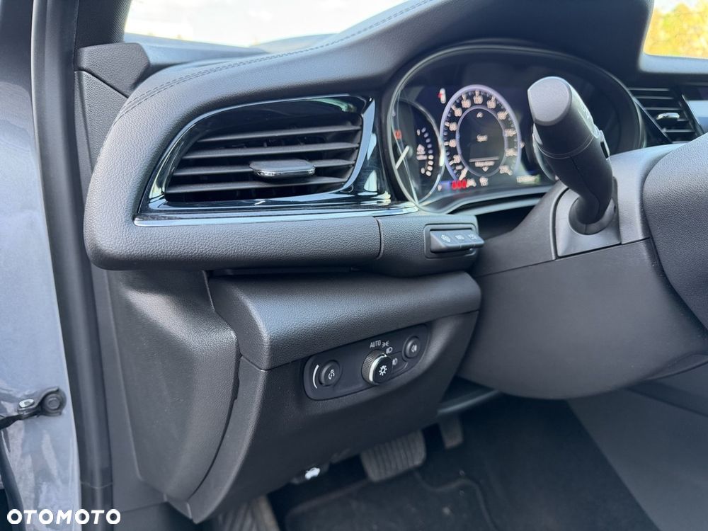 Opel Insignia - 13