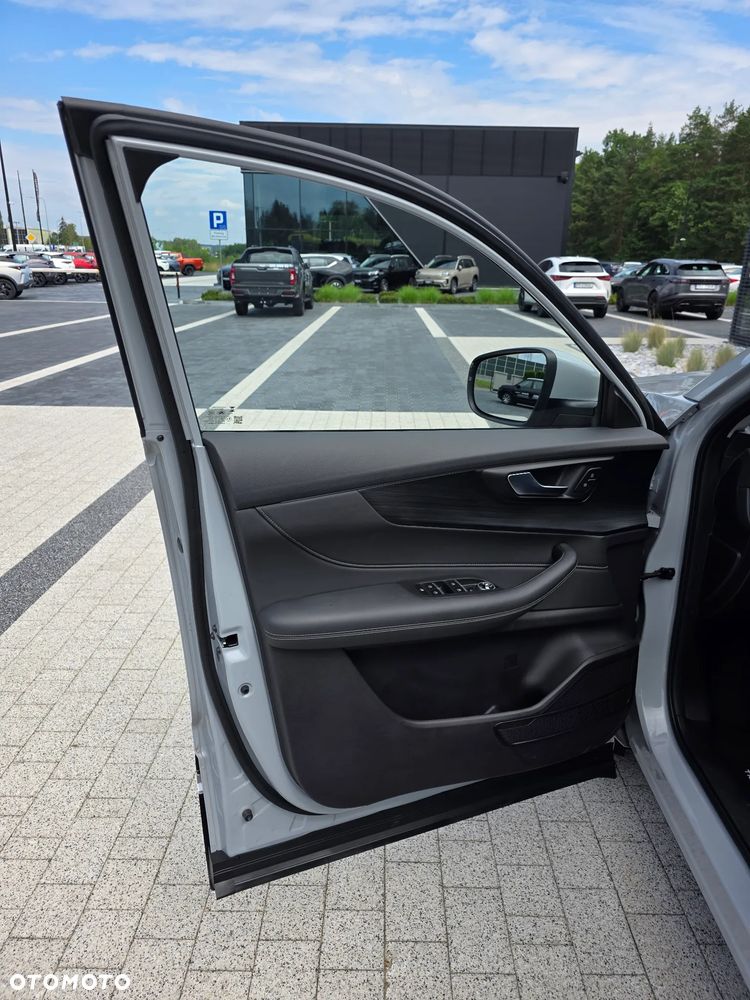 Chery Tiggo 4 1.5 GDI HEV Prestige DHT - 17