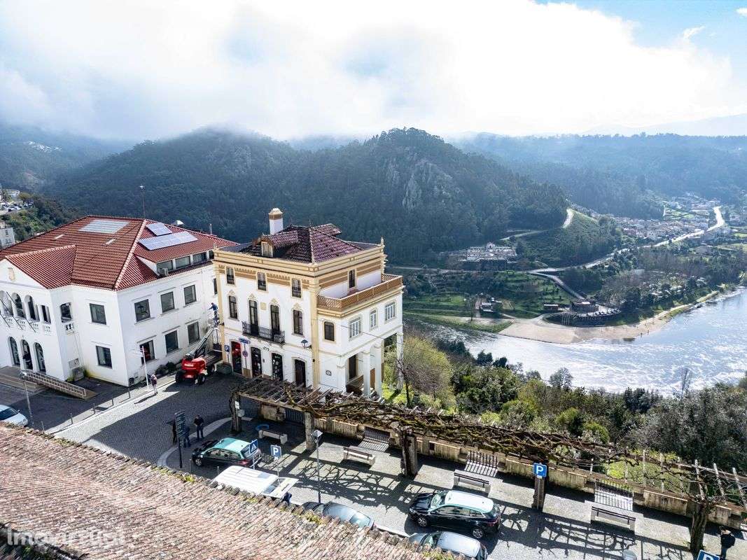 Moradia T5 para venda - Grande imagem: 2/49