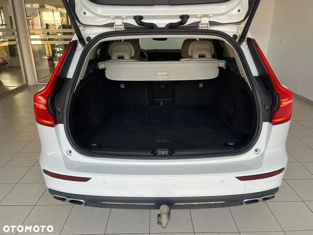 Volvo V60 D4 Drive-E Momentum - 11