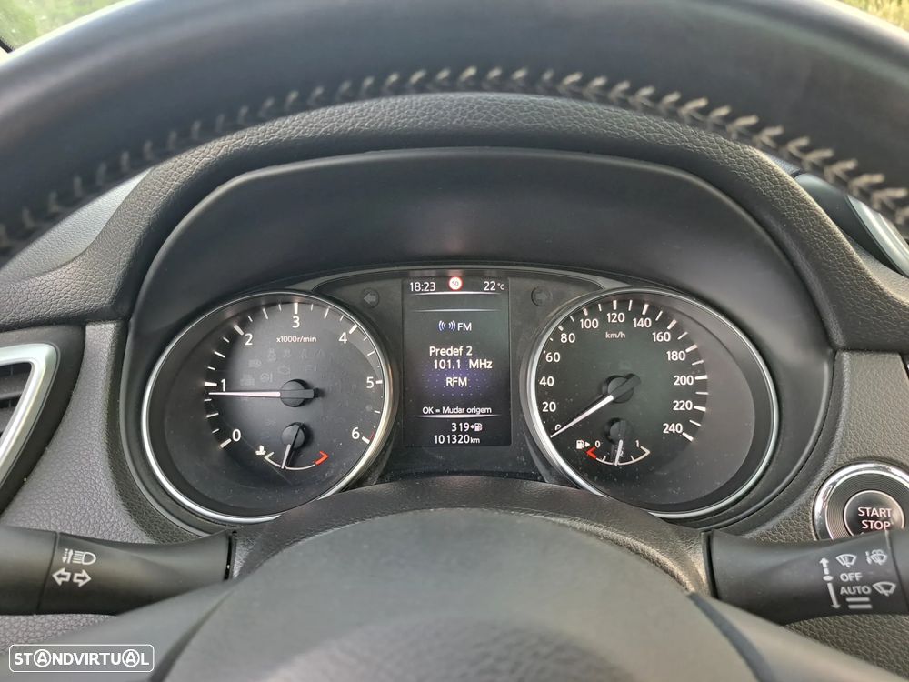Nissan Qashqai 1.5 dCi N-Connecta J18+Led - 23