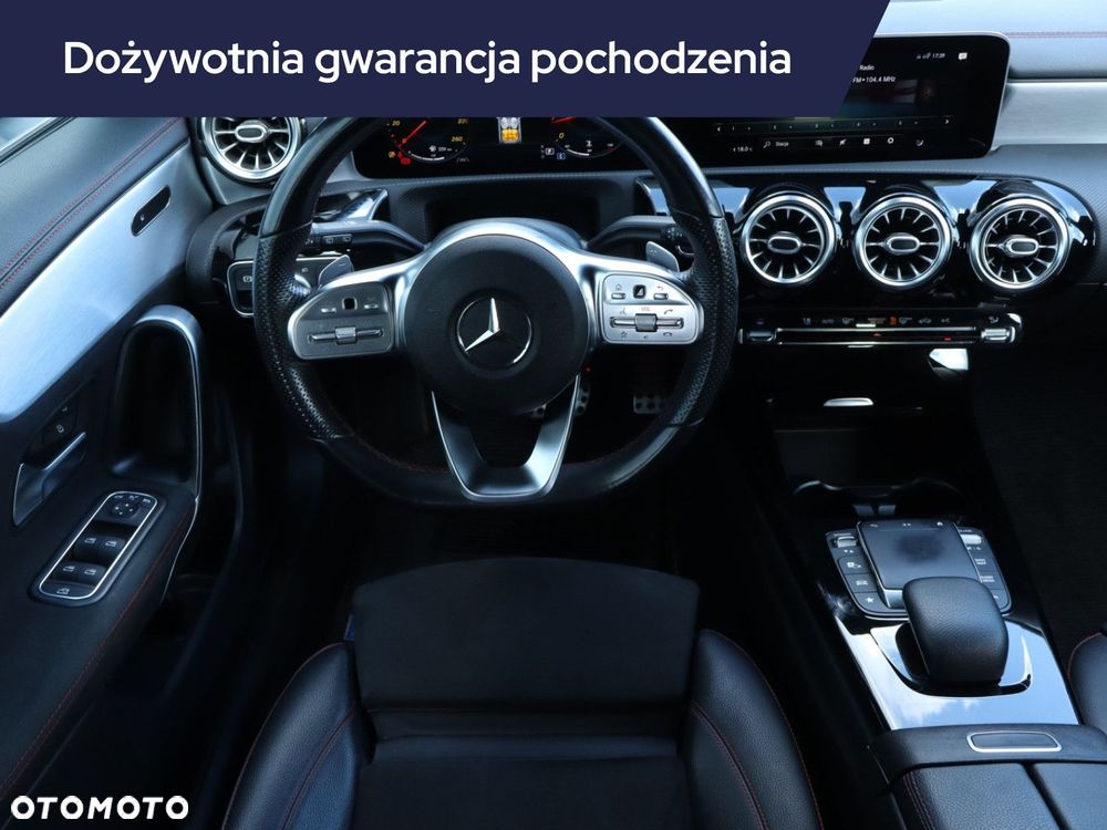 Mercedes-Benz CLA - 9