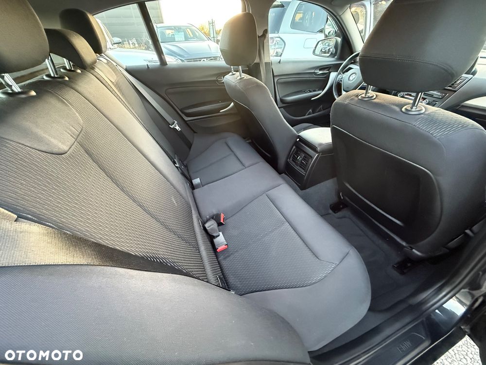 BMW Seria 1 116i - 31