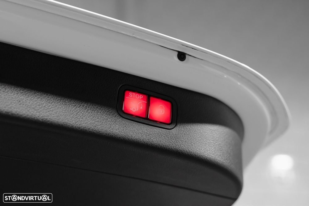 Mercedes-Benz C 300 e AMG Line - 45