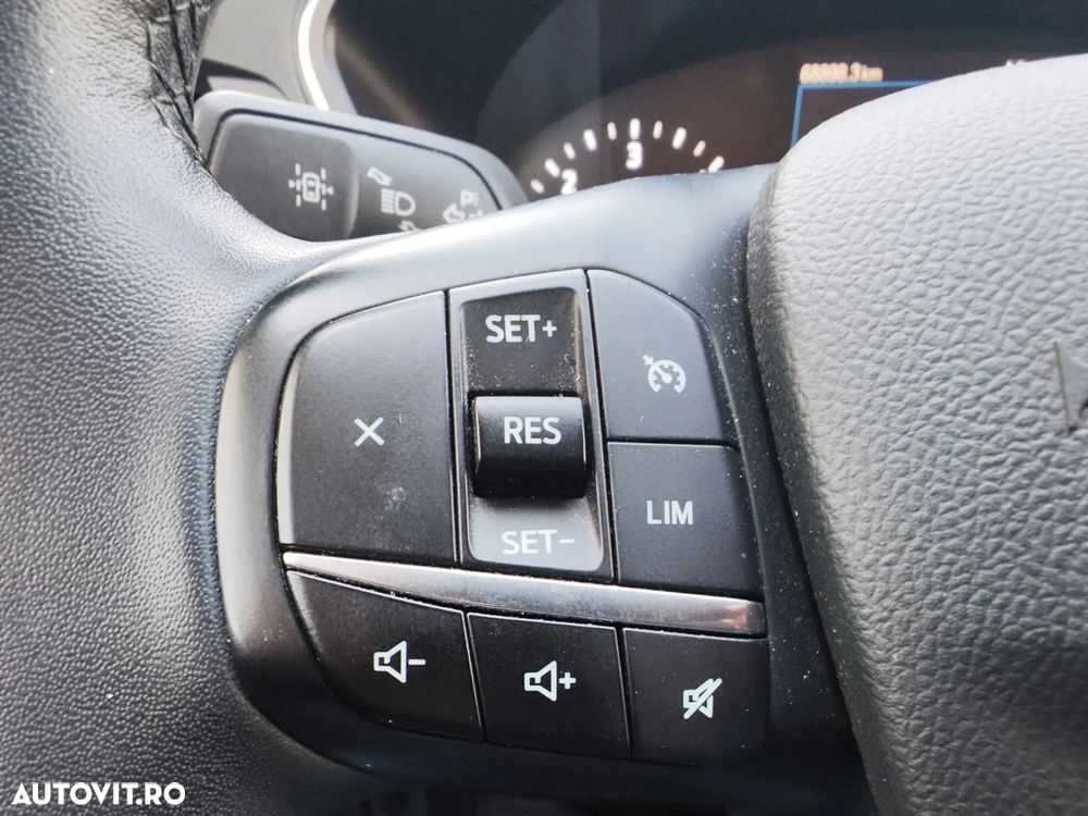 Ford Kuga 2.0 EcoBlue A8 AWD Titanium - 26