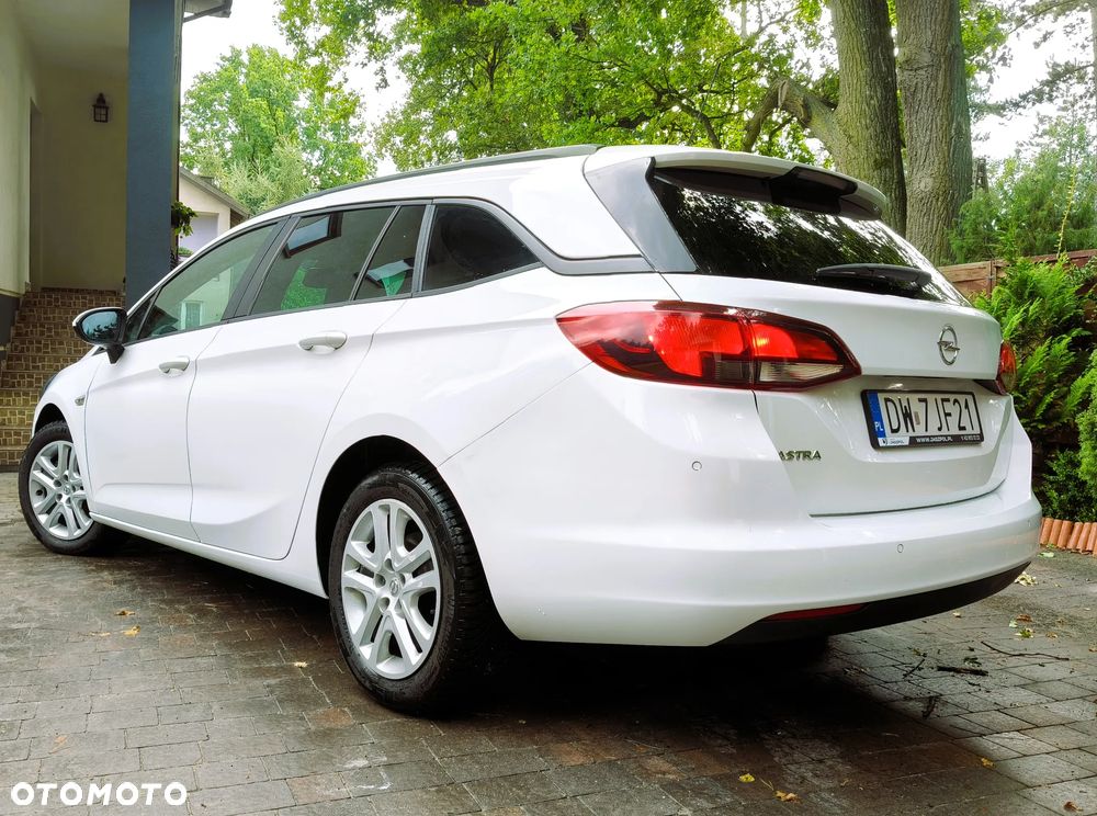Opel Astra 1.2 T Edition S&S - 6