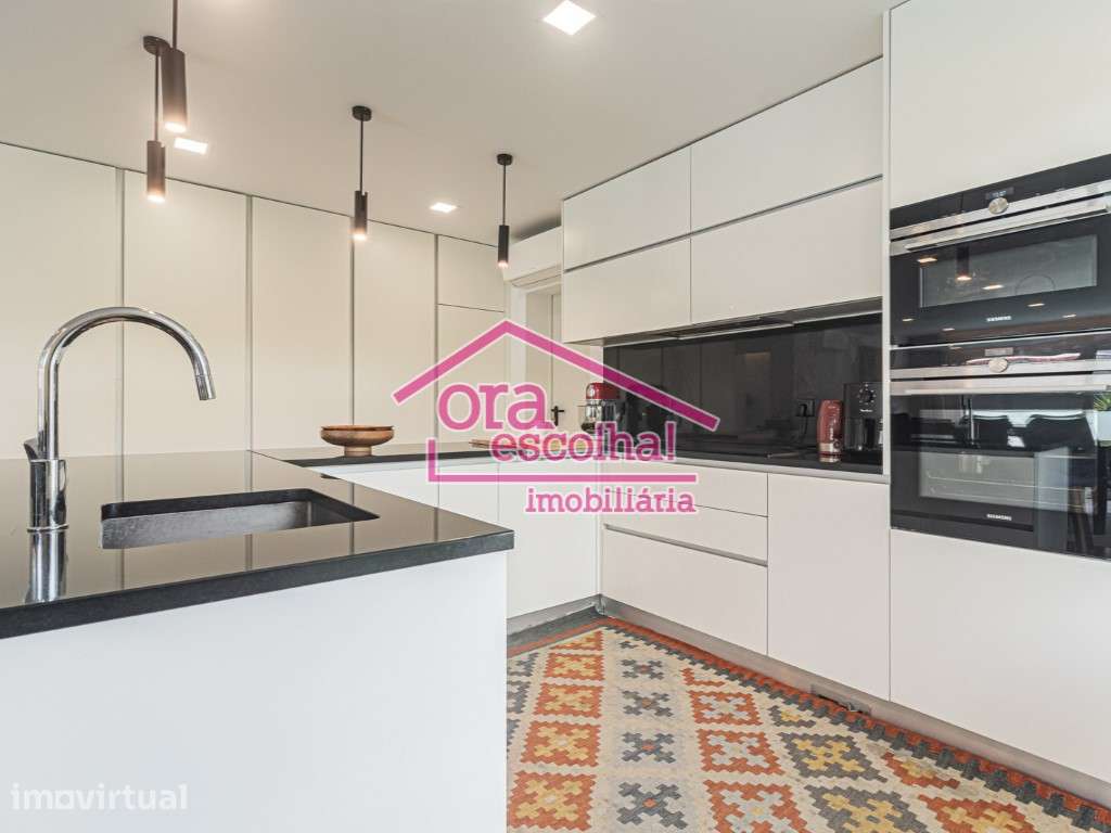 Moradia Isolada T4 com PISCINA e GARAGEM na Charneca da Caparica! - Grande imagem: 5/33
