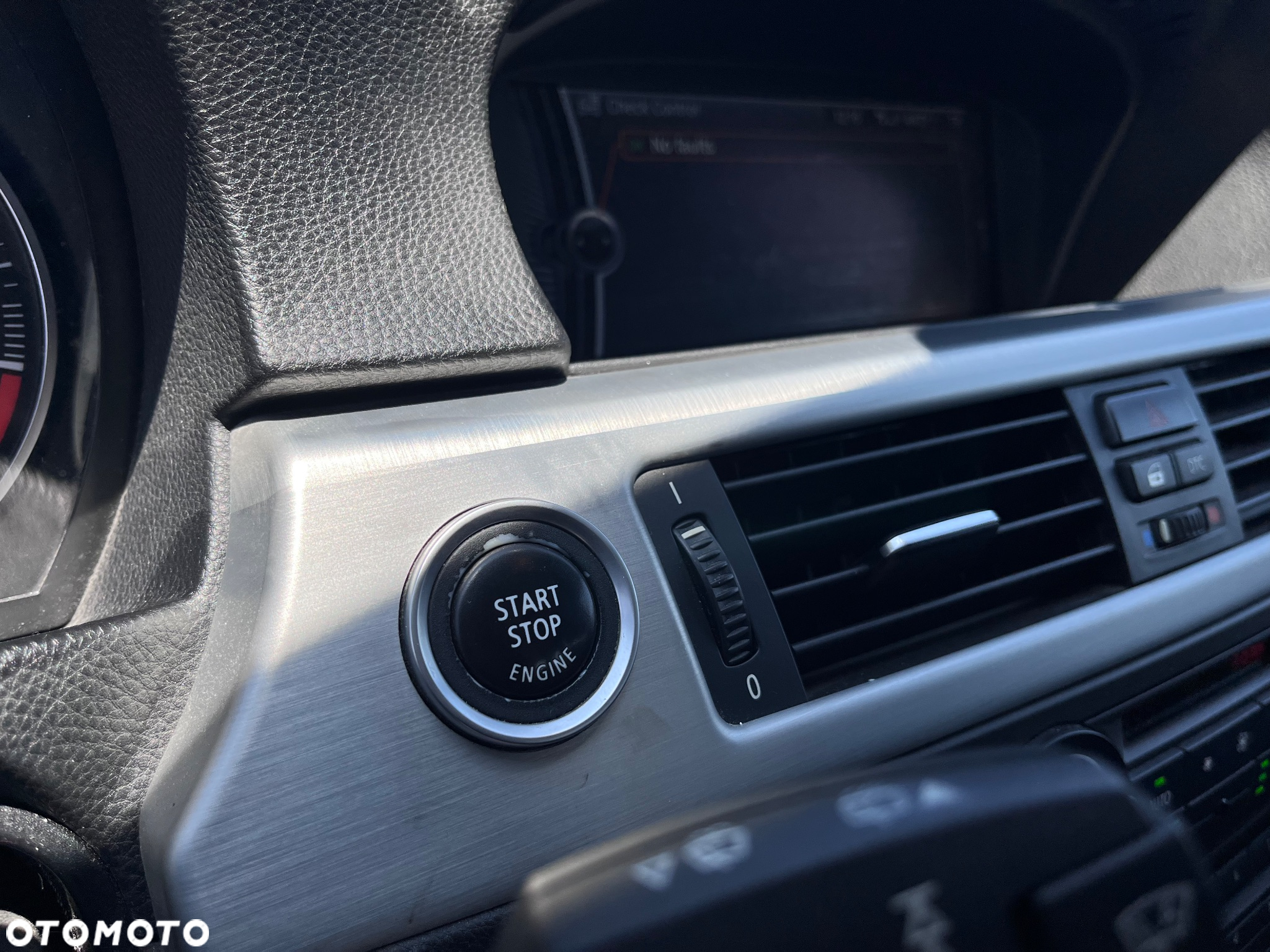BMW Seria 3 318d Touring - 28