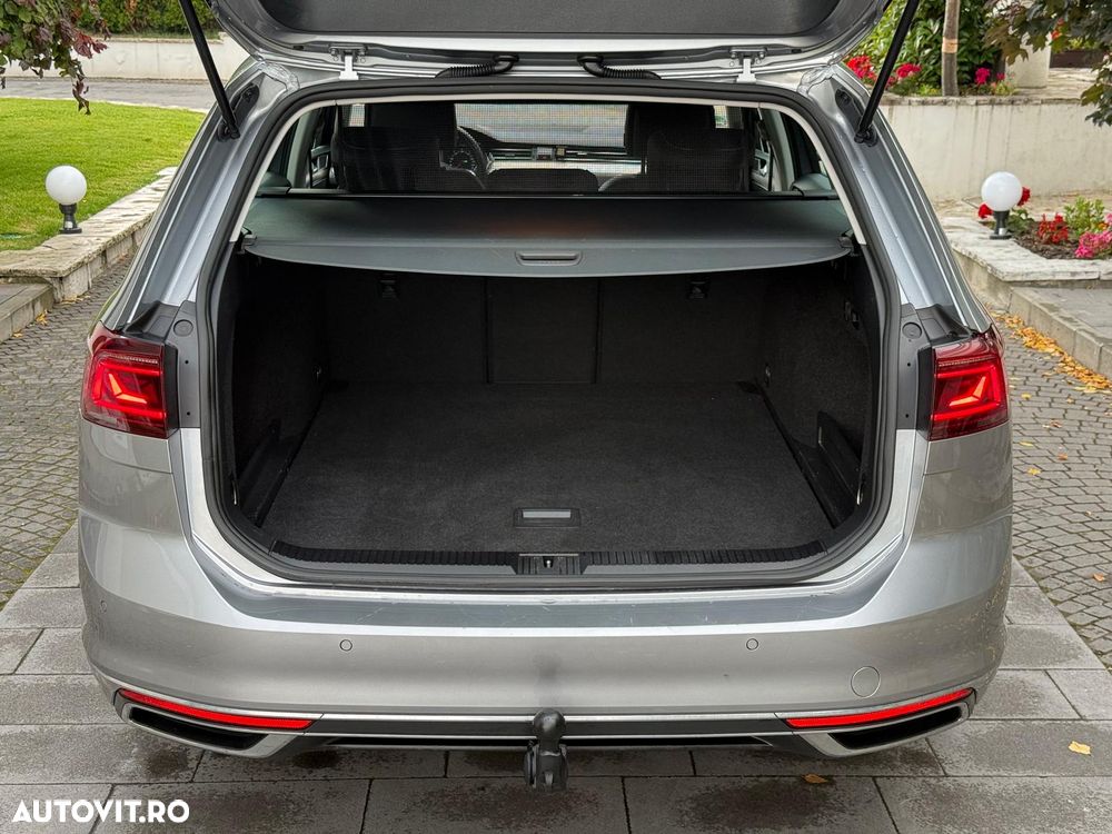 Volkswagen Passat 2.0 TDI SCR DSG Elegance - 26