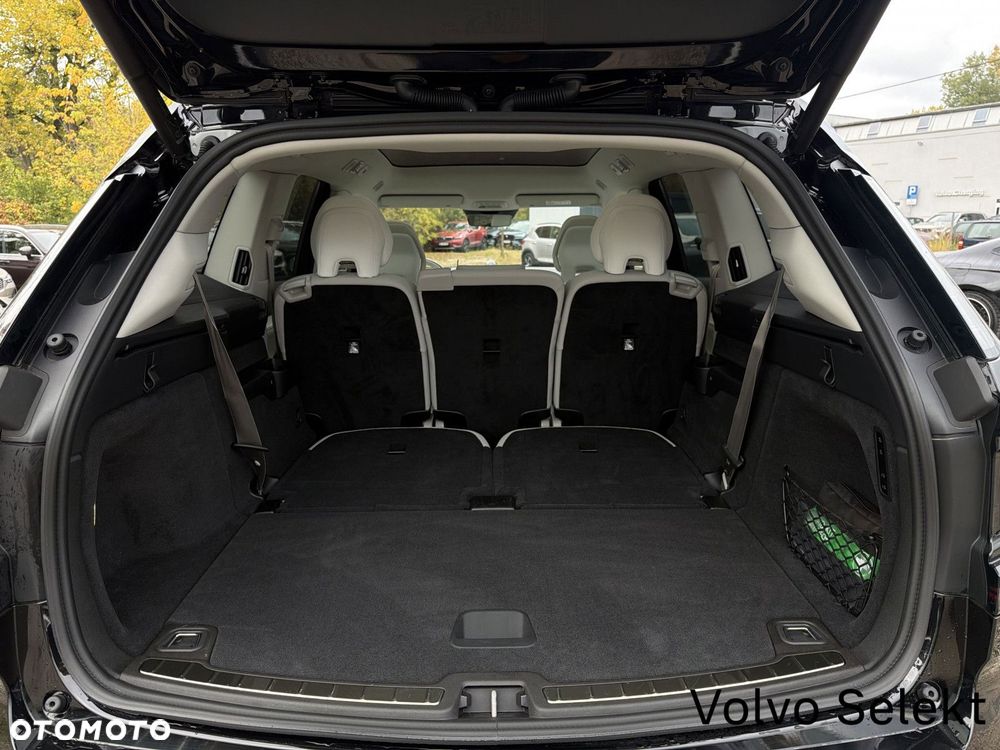Volvo EX90 - 22