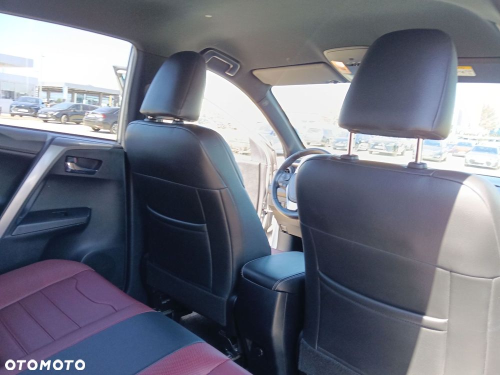 Toyota RAV4 - 14