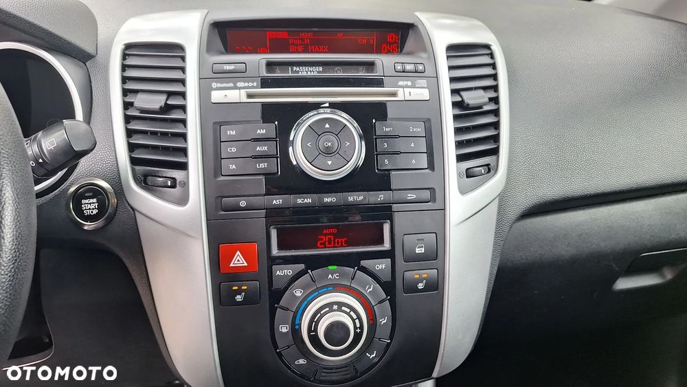 Kia Venga 1.6 CVVT Titanium Collection - 19