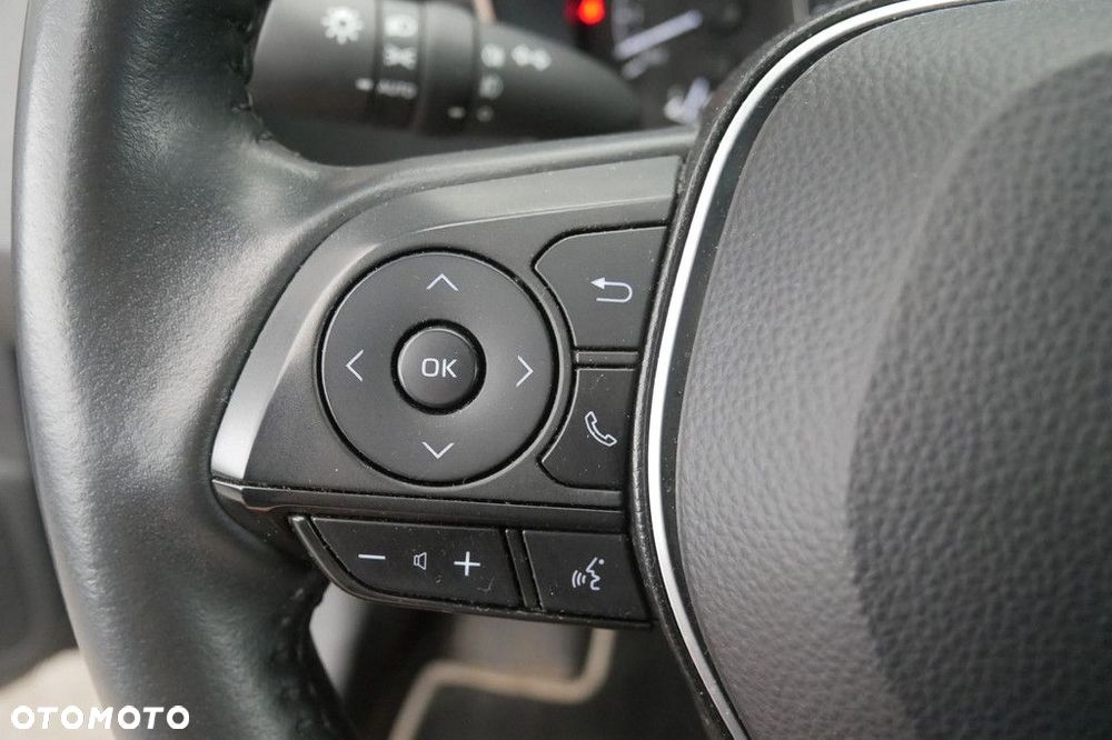 Toyota Corolla - 22