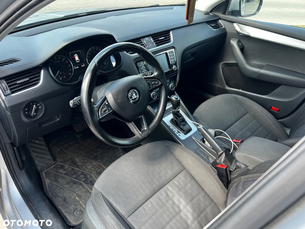 Skoda Octavia 2.0 TDI Elegance DSG - 15