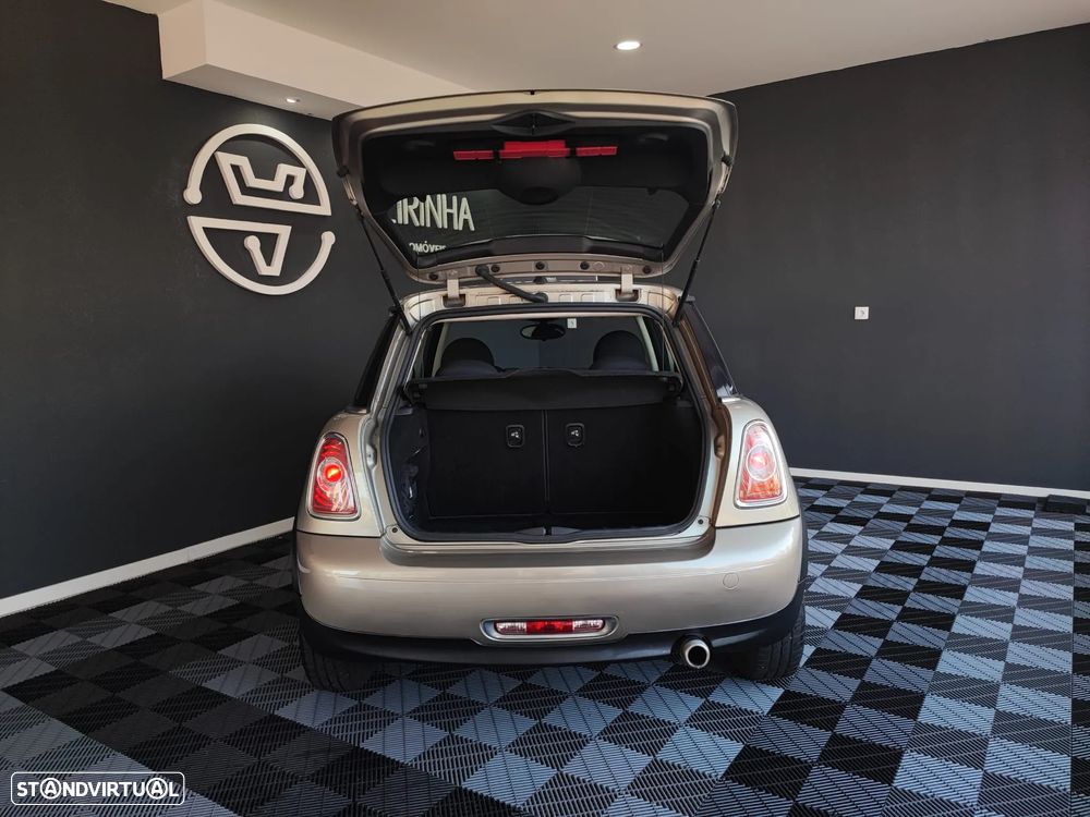 MINI 3 Portas One D - 39