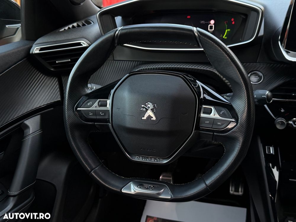 Peugeot 2008 1.2 PureTech Turbo S&S GT-Line - 11