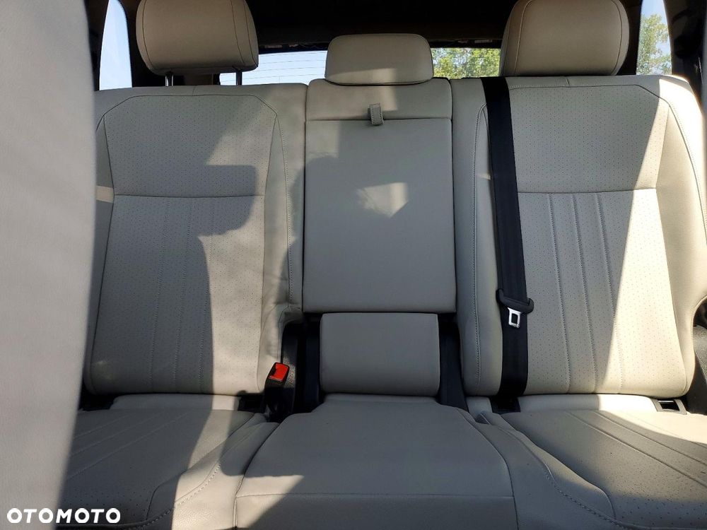 Volkswagen Tiguan - 10