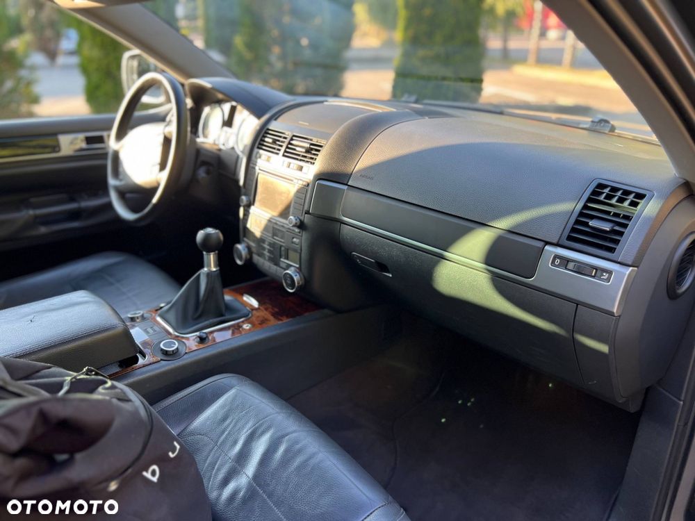 Volkswagen Touareg 2.5 R5 TDI - 10
