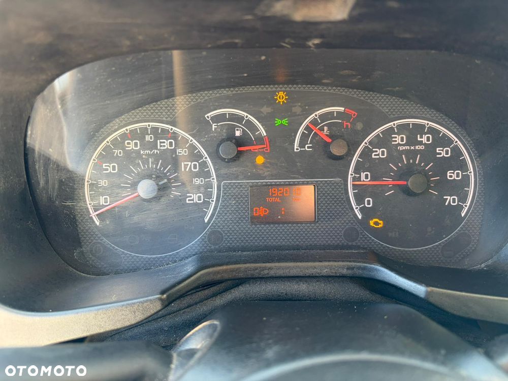 Fiat Fiorino 1.4 Dynamic - 12