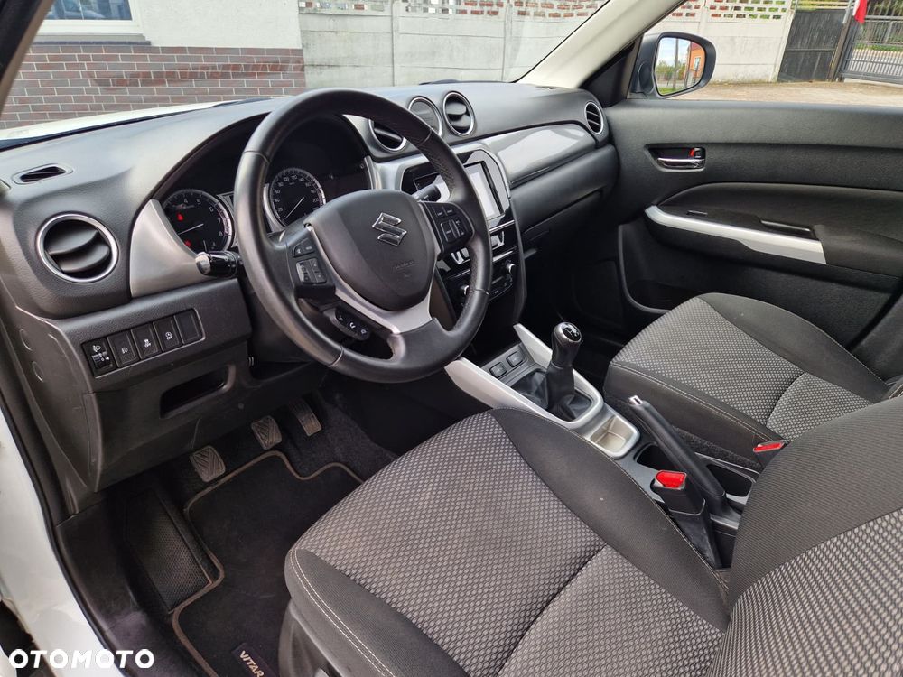 Suzuki Vitara - 10
