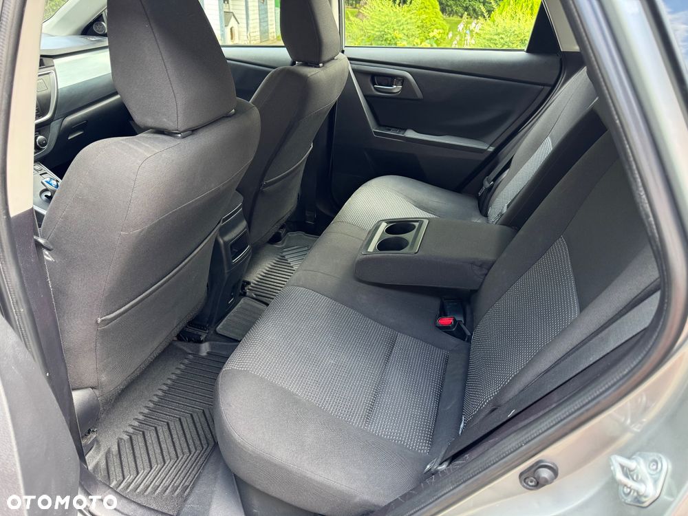 Toyota Auris 1.8 HSD Luna - 11