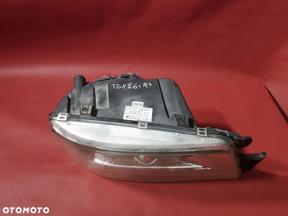 REFLEKTOR LAMPA PRZÓD PRZEDNIA PRAWA MAN TGX TGS EURO 6 81251016662 - 2