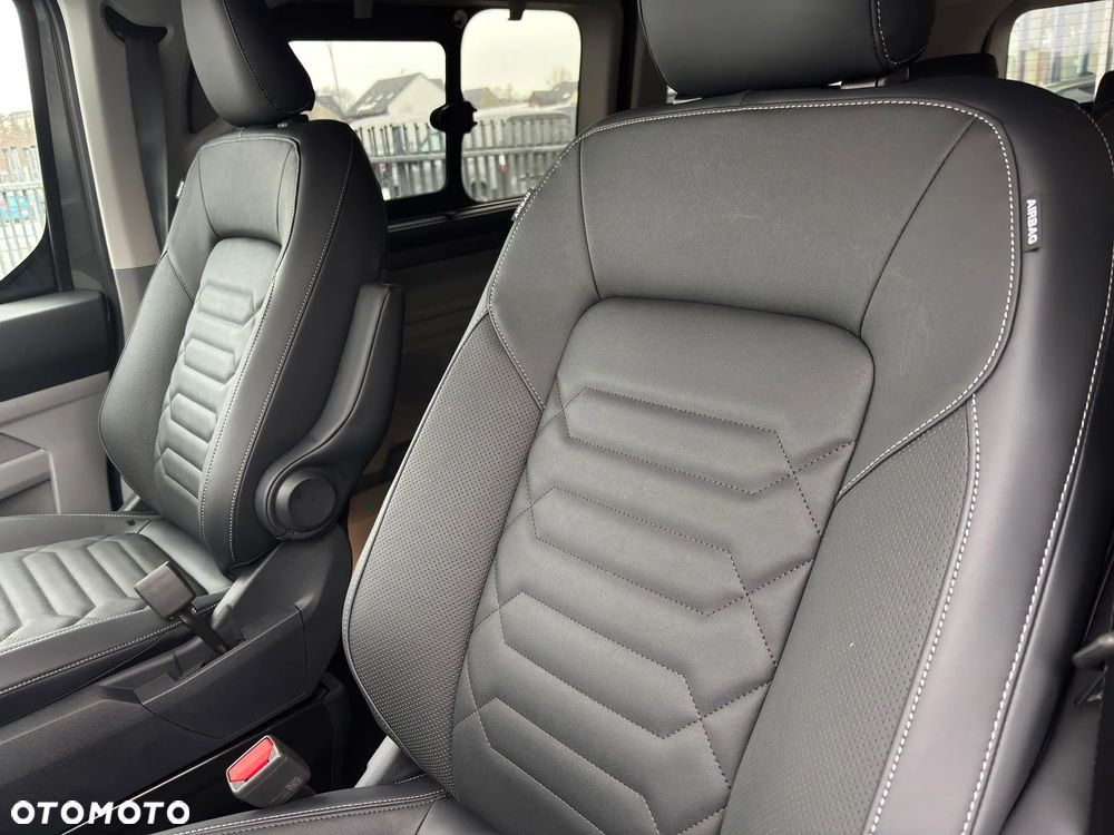 Ford Tourneo Custom 2.0 EcoBlue L2 Titanium X SelectShift - 23