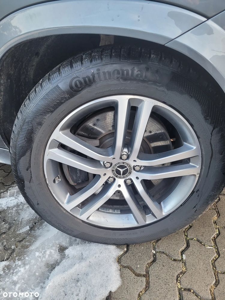 Mercedes-Benz GLE - 25