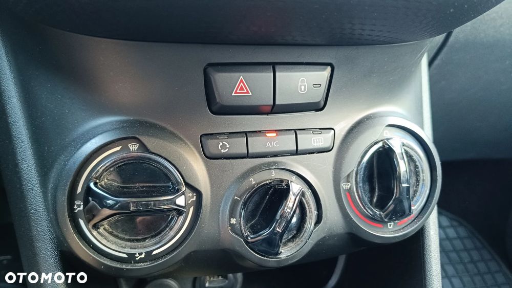 Peugeot 2008 1.6 VTi Active - 23