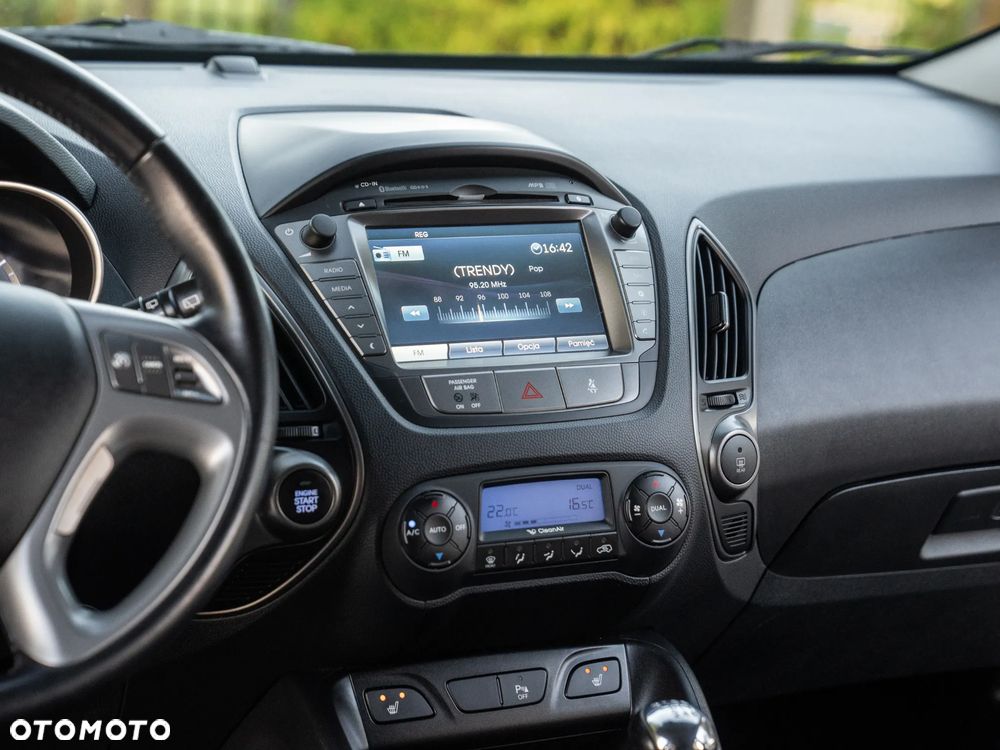 Hyundai ix35 1.6 2WD Fifa World Cup Edition - 35