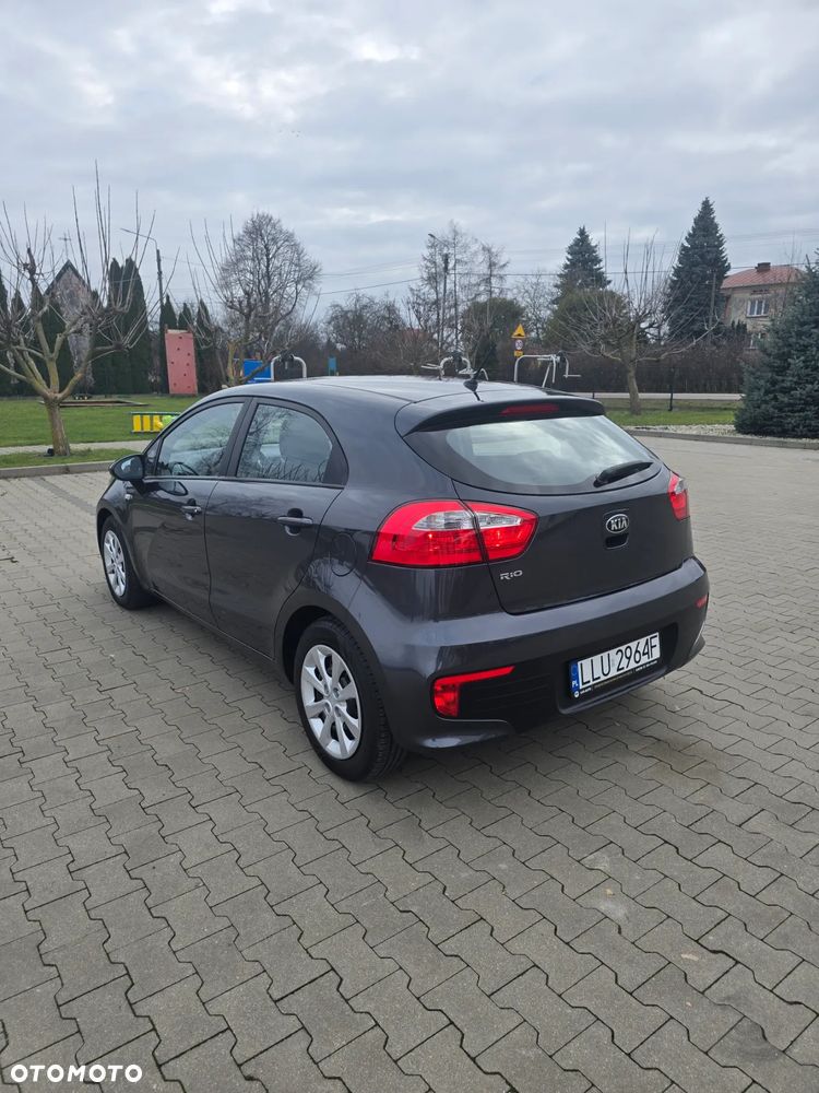 Kia Rio 1.2 Dream Team Edition - 6