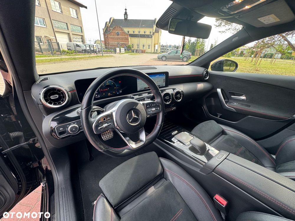 Mercedes-Benz Klasa A 180 d AMG Line 7G-DCT - 7
