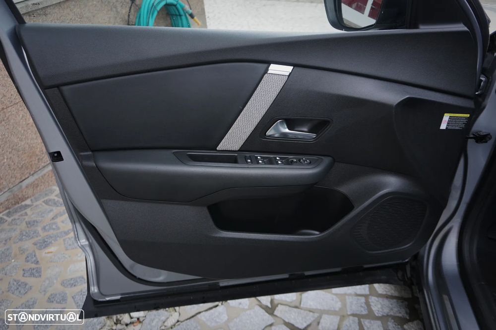 Citroën C4 1.2 PureTech Shine - 8