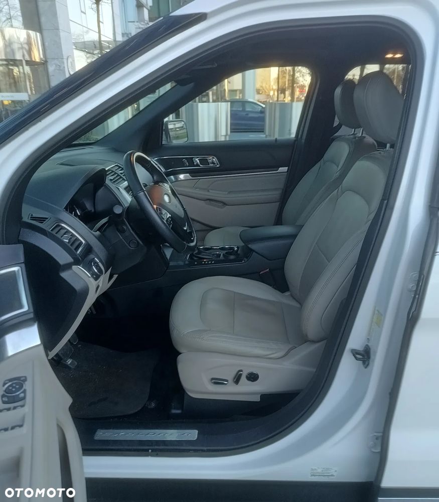 Ford Explorer - 7